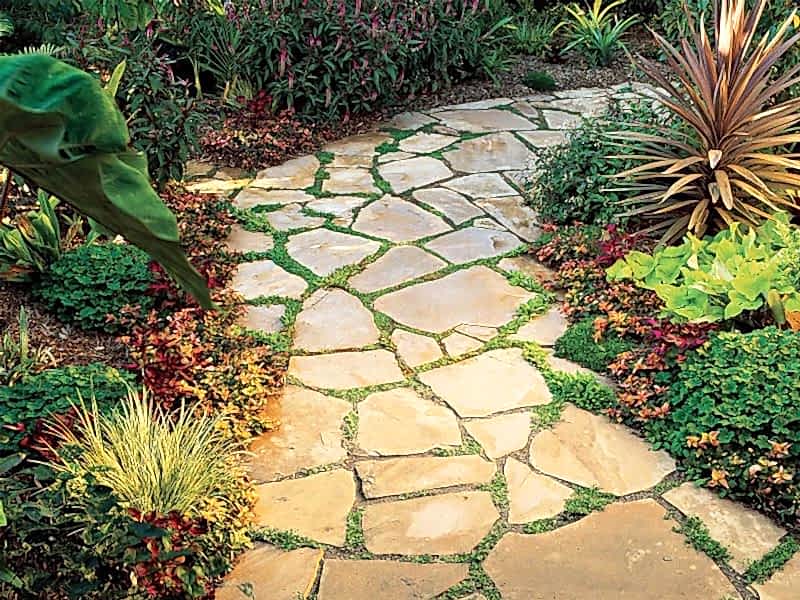 Bahçe Sert Zemin ve Yürüyüş Yolu