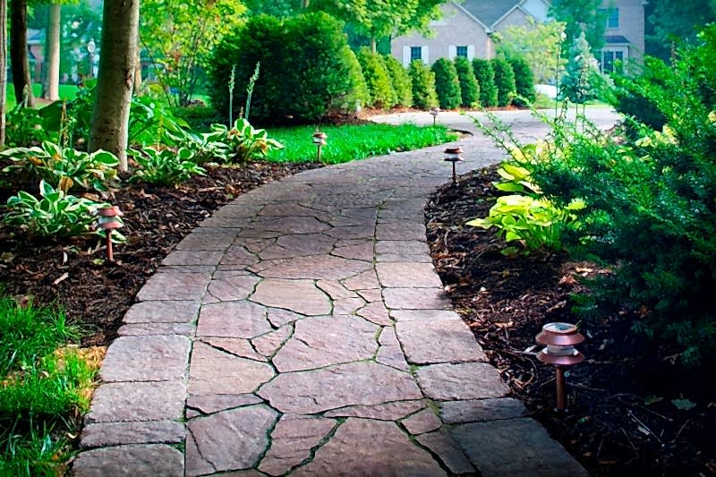 Bahçe Sert Zemin ve Yürüyüş Yolu