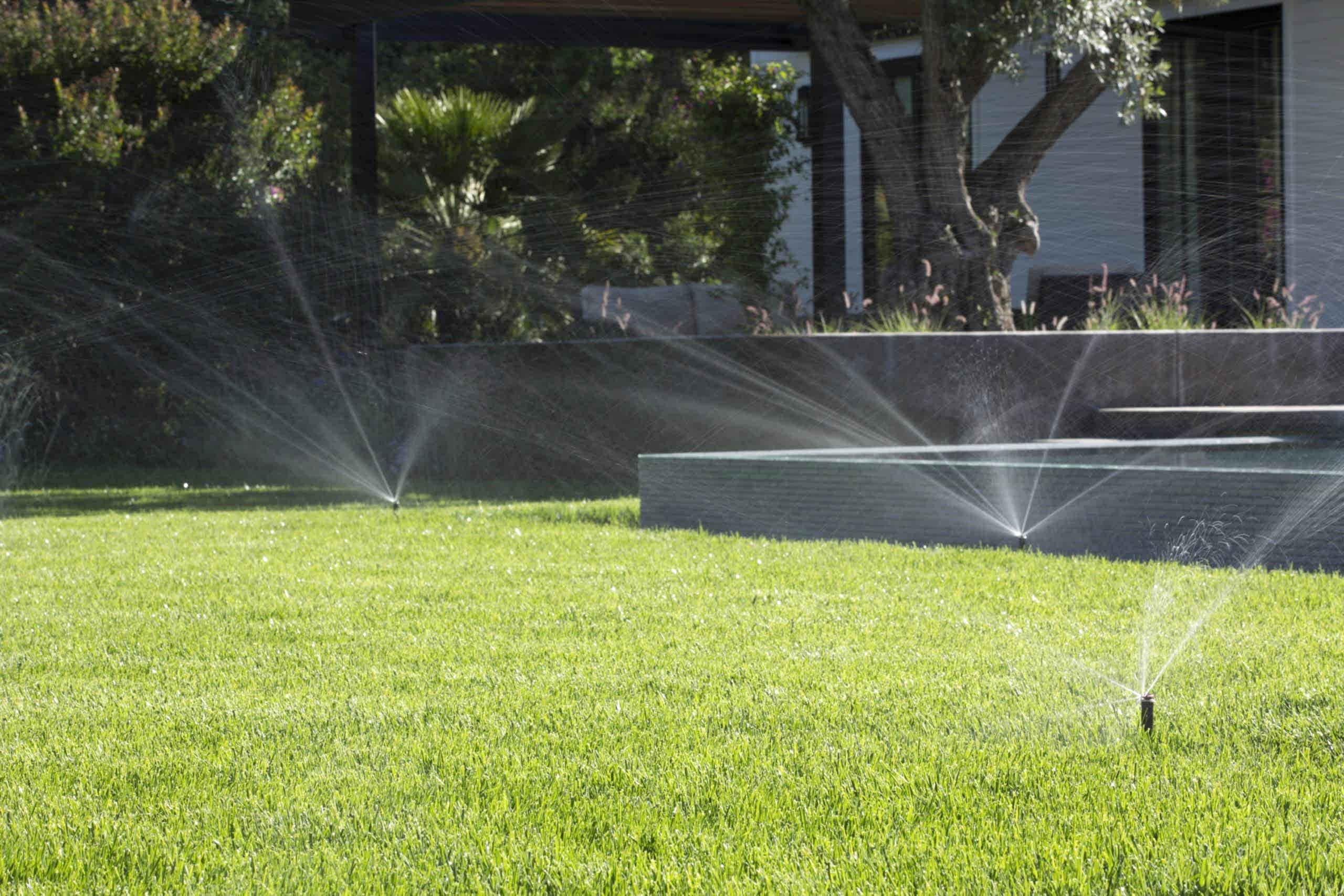 Bahçe Otomatik Sulama Sistemleri