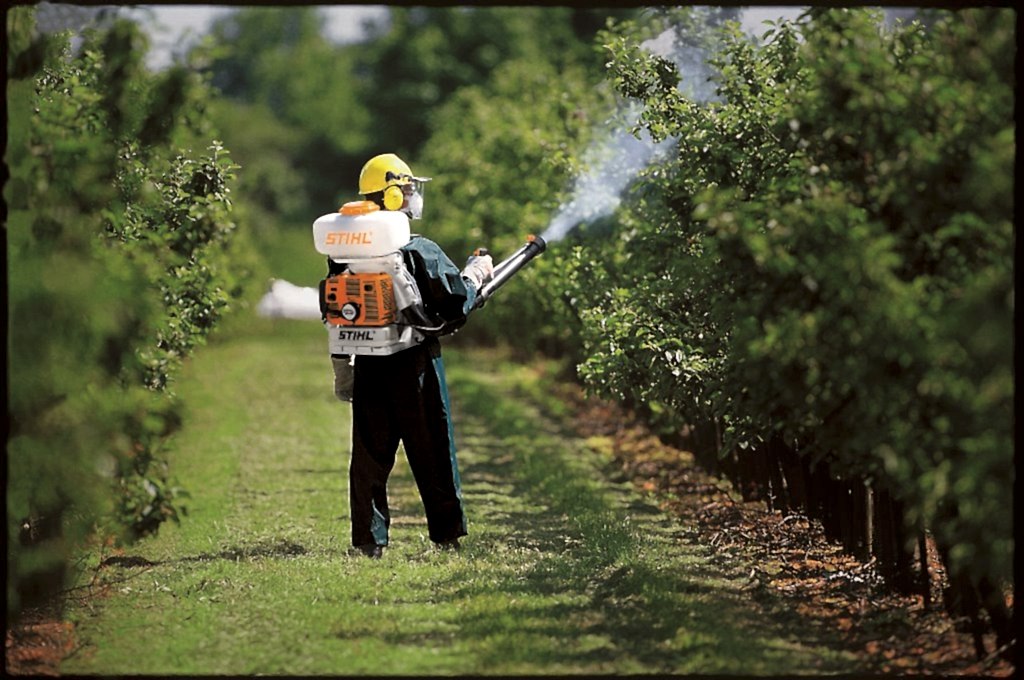 Bahçe ve Ağaç İlaçlama Uygulaması