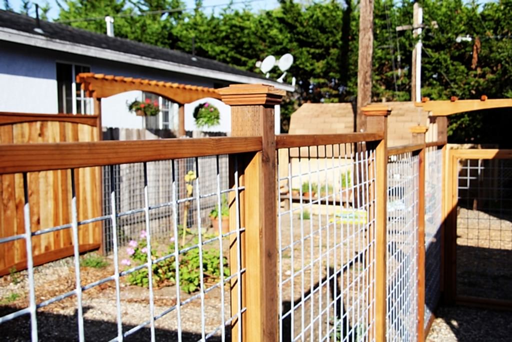 Bahçe Çit Yapımı